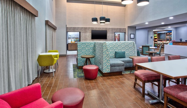 Hampton Inn & Suites - Cape Coral/Fort Myers Area, FL