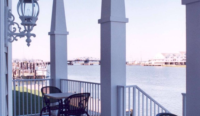 Hampton Inn & Suites Chincoteague Waterfront