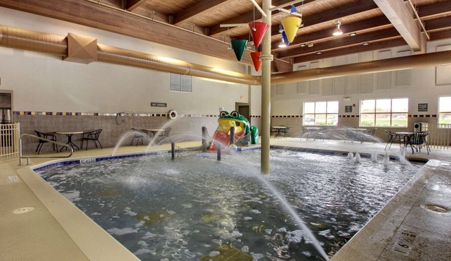 Hampton Inn & Suites Chicago/Aurora