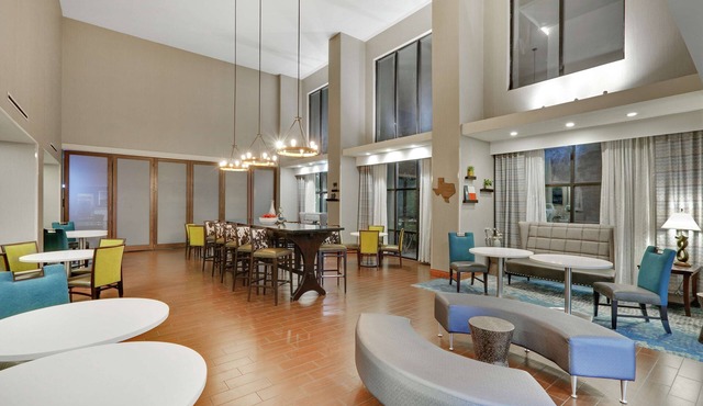 Hampton Inn & Suites Childress