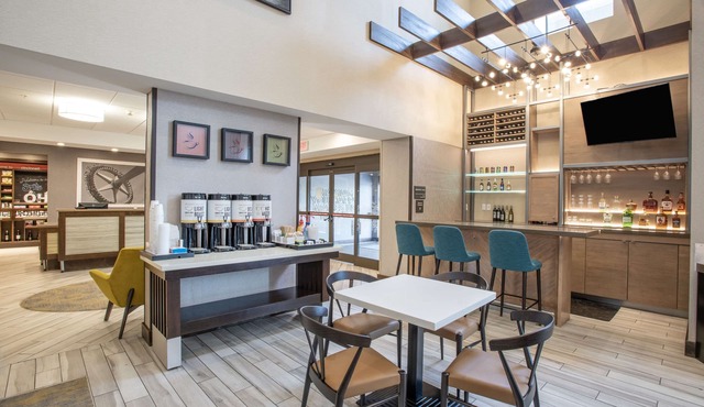 Hampton Inn & Suites Cincinnati/Kenwood