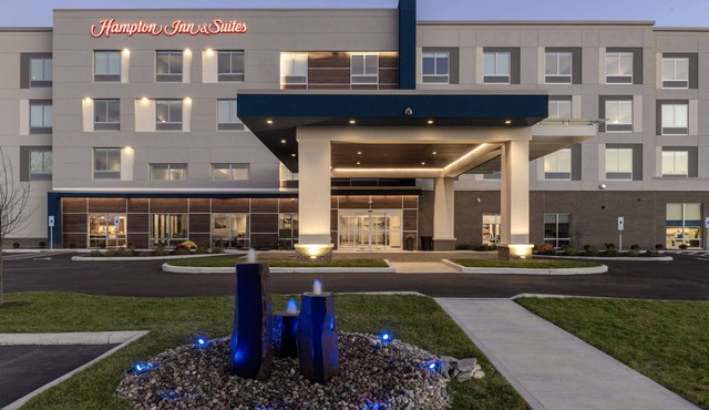 Hampton Inn & Suites Cincinnati West