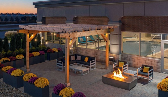 Hampton Inn & Suites Cleveland-Beachwood