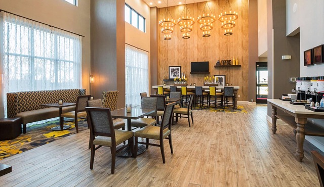 Hampton Inn & Suites Colleyville DFW Airport West