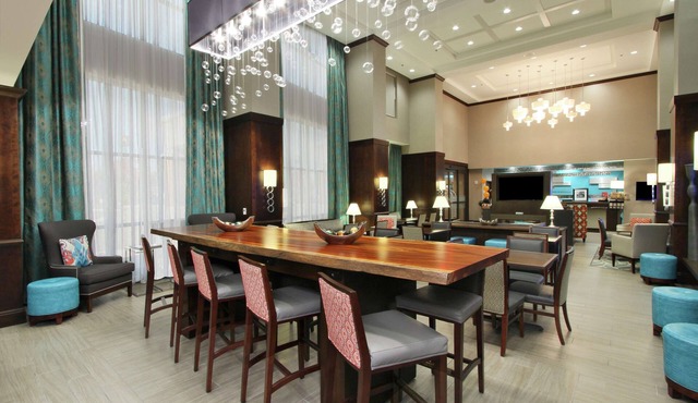 Hampton Inn & Suites Columbus/University Area