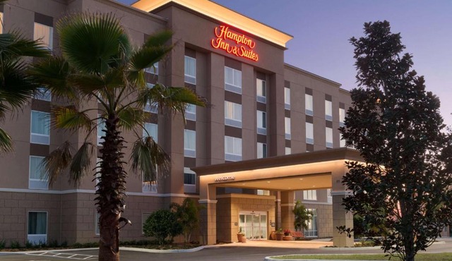 Hampton Inn & Suites - DeLand