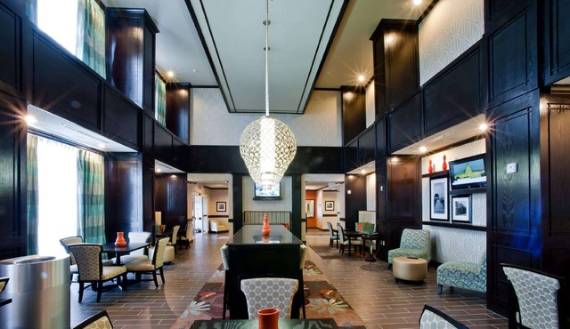 Hampton Inn & Suites Denison