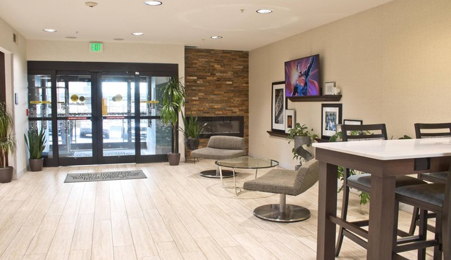 Hampton Inn & Suites Denver-Speer Boulevard