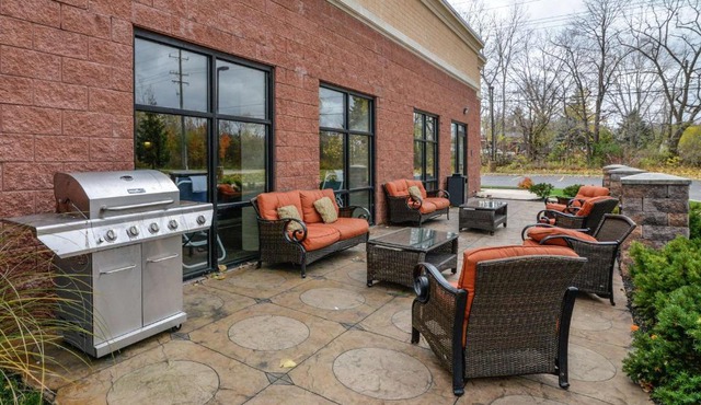 Hampton Inn & Suites Detroit/Chesterfield