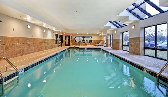 Hampton Inn & Suites Detroit-Canton