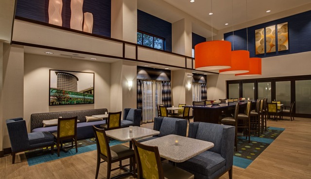 Hampton Inn & Suites Elyria