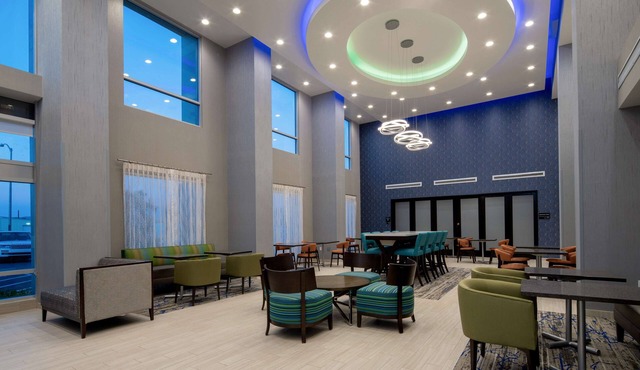 Hampton Inn & Suites Gilroy