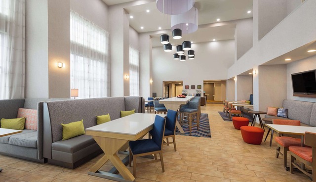 Hampton Inn & Suites Harrisburg/North