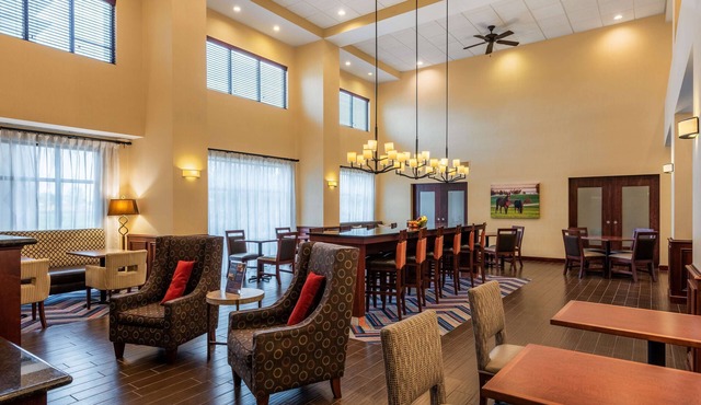 Hampton Inn & Suites Hopkinsville