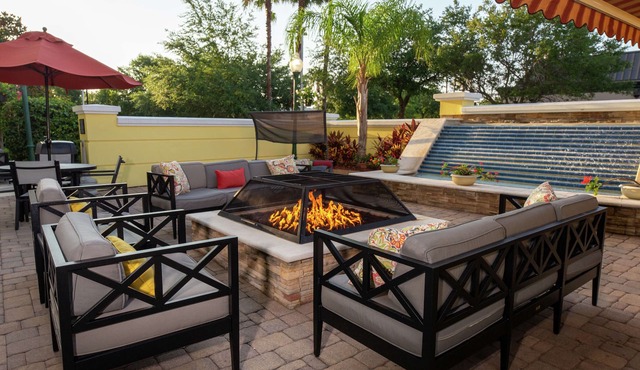 Hampton Inn & Suites Jacksonville Deerwood Park