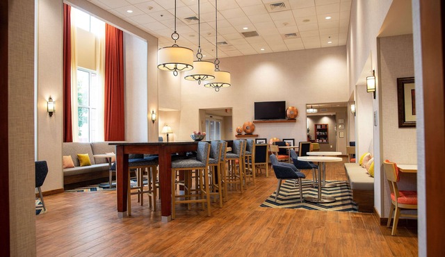 Hampton Inn & Suites Jacksonville