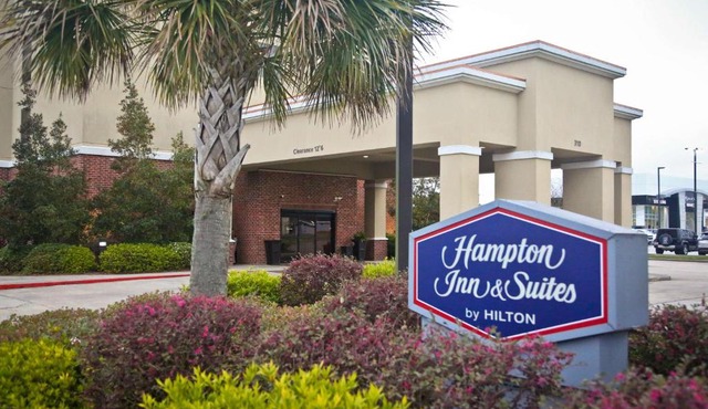 Hampton Inn & Suites Jennings