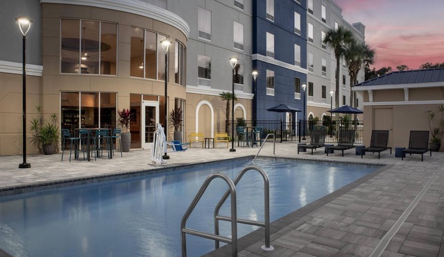 Hampton Inn & Suites Lake City