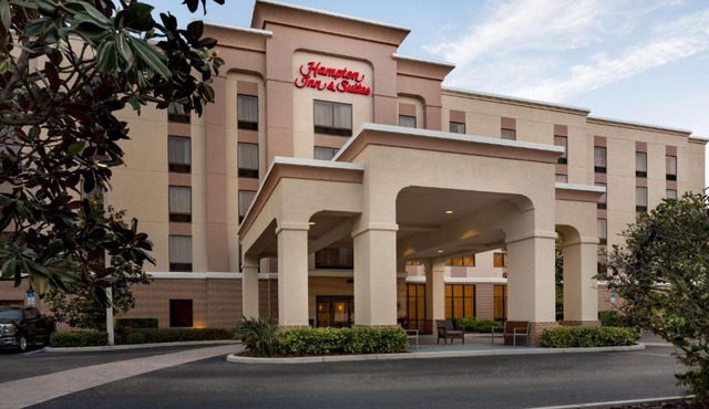 Hampton Inn & Suites Largo