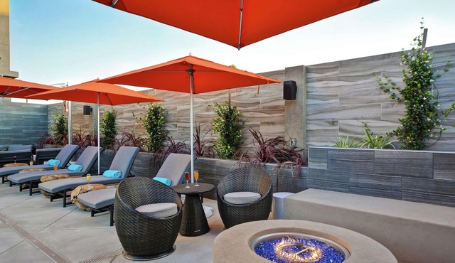 Hampton Inn & Suites Los Angeles Burbank Airport