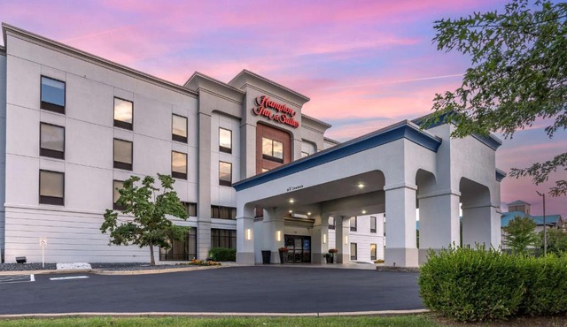 Hampton Inn & Suites Louisville East