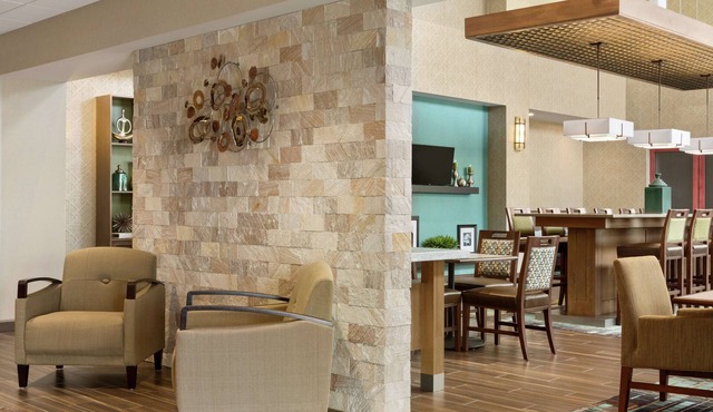 Hampton Inn & Suites Minooka