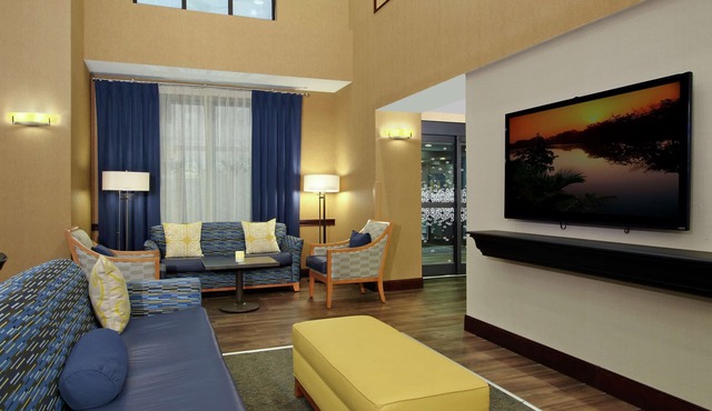 Hampton Inn & Suites Murray