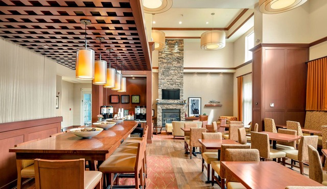 Hampton Inn & Suites Mystic