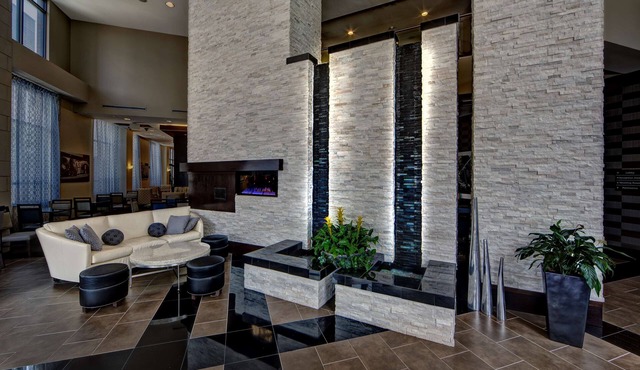 Hampton Inn & Suites Nashville Downtown