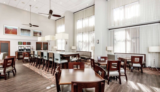 Hampton Inn & Suites Navarre