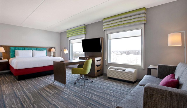 Hampton Inn & Suites Ottawa West