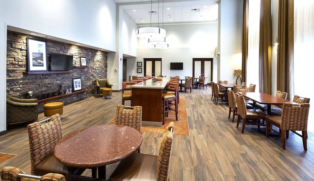 Hampton Inn & Suites Page - Lake Powell