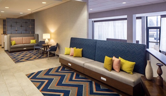 Hampton Inn & Suites Parker