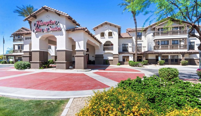 Hampton Inn & Suites Phoenix-Goodyear