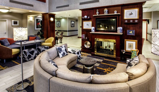 Hampton Inn & Suites Staten Island