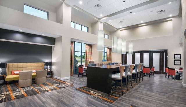 Hampton Inn & Suites San Antonio Brooks City Base