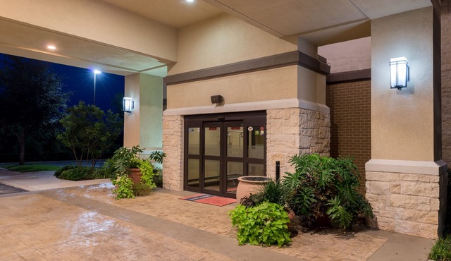 Hampton Inn & Suites Schertz