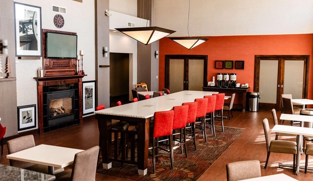 Hampton Inn & Suites Scottsbluff Conference Center