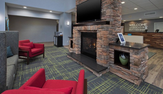 Hampton Inn & Suites St. Cloud, MN