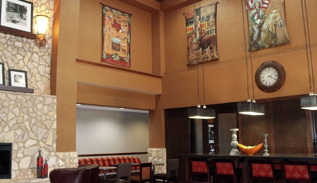 Hampton Inn & Suites Stephenville