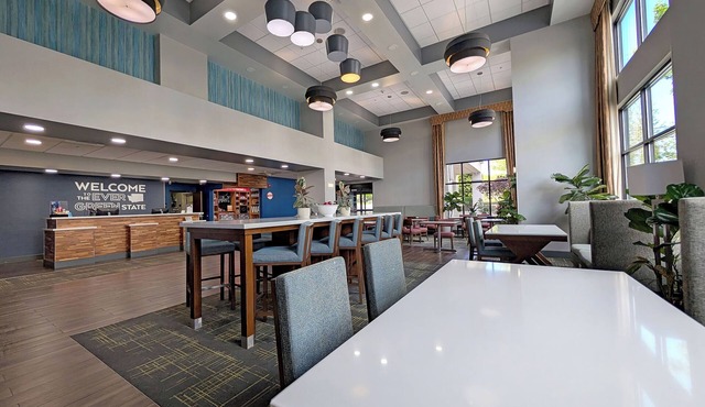 Hampton Inn & Suites Tacoma