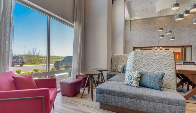 Hampton Inn & Suites Williamstown Ark Encounter