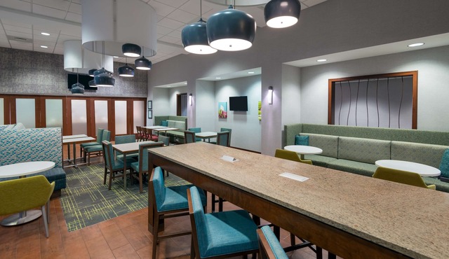 Hampton Inn & Suites Winston-Salem/University Area, NC