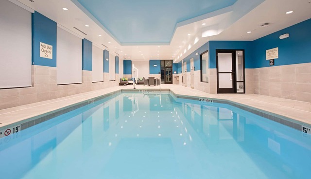 Hampton Inn & Suites Watsonville