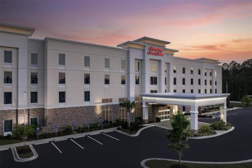 Hampton Inn & Suites Walterboro