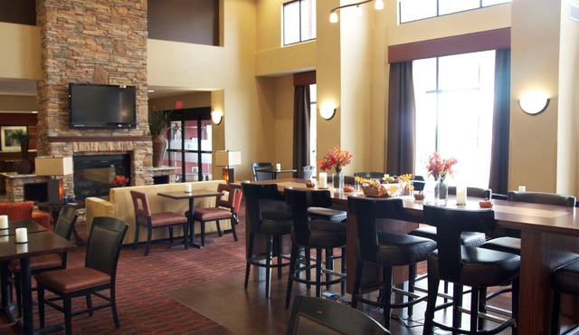 Hampton Inn & Suites Watertown