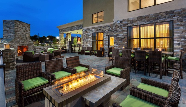 Hampton Inn & Suites Williamsport-Faxon Exit