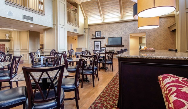 Hampton Inn & Suites Williamsburg-Richmond Rd.