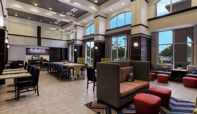 Hampton Inn & Suites Wilmington Christiana