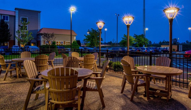 Hampton Inn & Suites Wixom